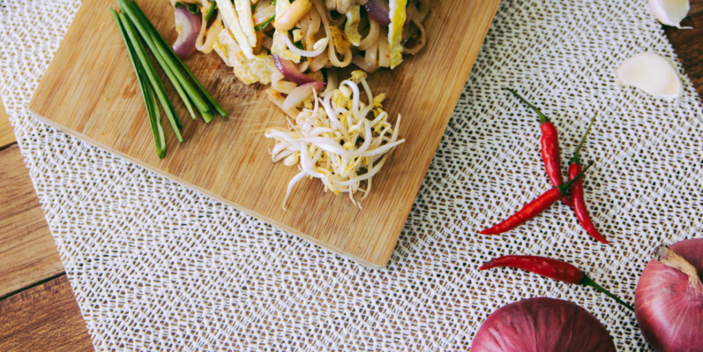 Spicy vegetable pad Thai