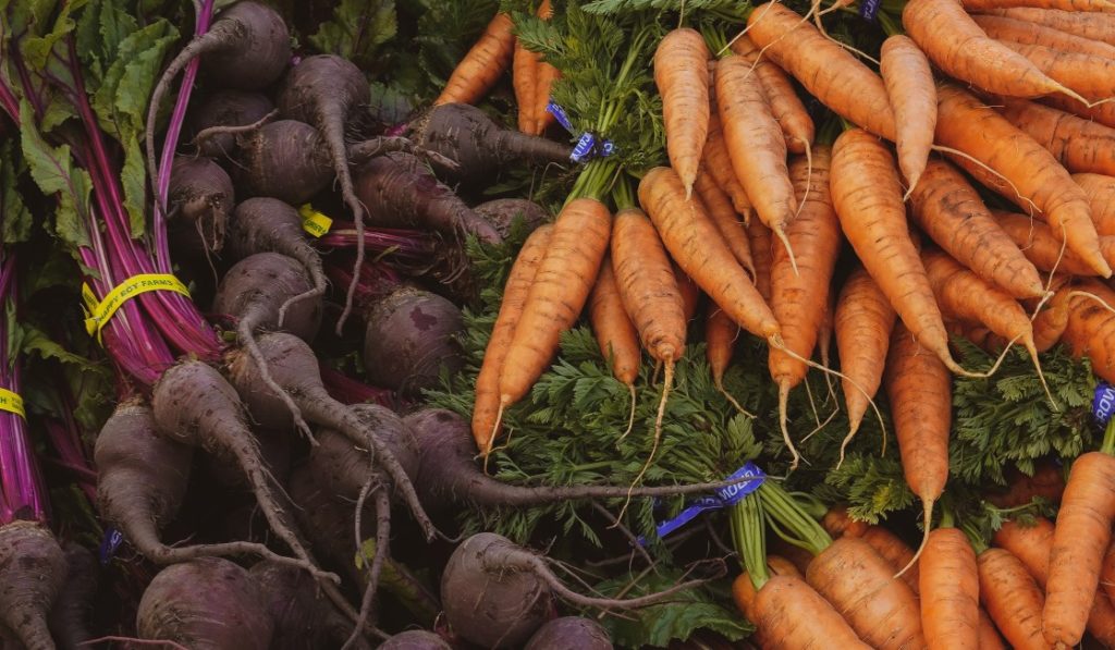 Roasted root vegetables with spiced bulgur wheat